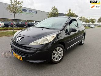 peugeot 207 - 1.4-16v xr airco/nap/apk