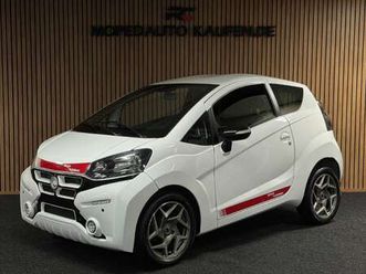 gran turismo sport /roten sportgurten / multimedia