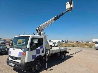 nissan - cabstar cesta elevadora