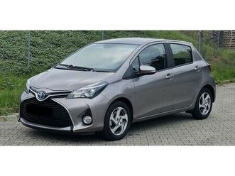 toyota yaris hybrid automatik 1.hand navi alu kamera
