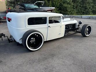 1930-ford-and-jet-boat