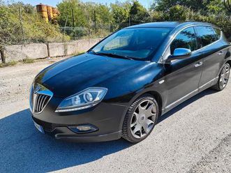 lancia delta 1.4 turbo benzina gpl
