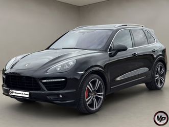 turbo s v8 tiptronic 405 kw (550 cv)