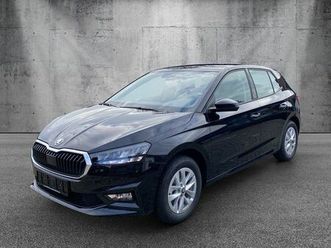 skoda fabia 1,0 tsi/ sitzh./r.kamera/alu/app connect