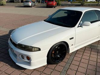nissan skyline r33 gtst (rb26dett gtr)