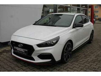 n perf. fastback 2.0 tgdi 6-mt komfort-paket /pano