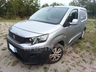 iii 1.5 bluehdi 130 s&s 650kg std asphalt eat8