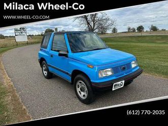 1992 geo tracker base 2dr 4wd suv