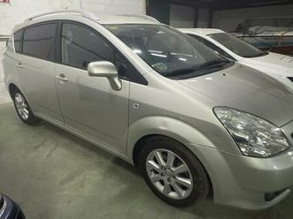 toyota - corolla verso