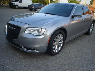 2018 chrysler 300 300 touring awd