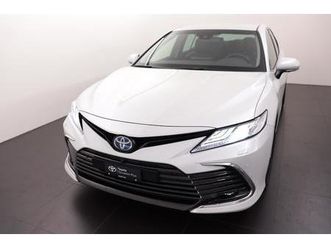toyota camry 2.5 hsd premium: réserver un essai sur route !