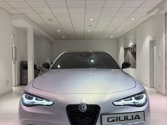alfa romeo giulia 2.0 turbo veloce q4