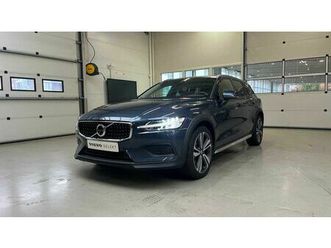 cross country b5 mild hybride awd | harman kardon | 19' velgen | 360° camera