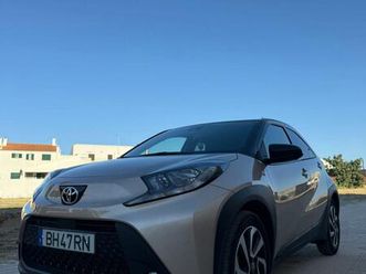 toyota aygo x 1.0 pulse cvt
