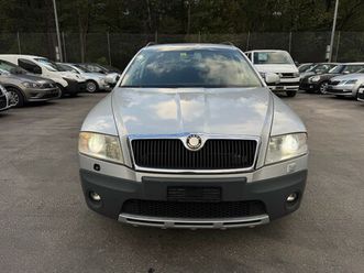 octavia scout 2.0 fsi 4x4