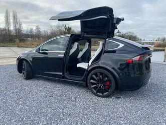 model x 100d 6 sitzer