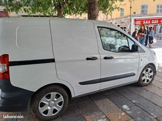 utilitaire ford 2020 29 000 km