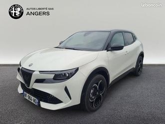 alfa romeo junior 1.2 ibrida 145 ch edct6 q4 premium