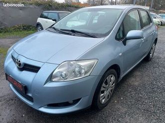 toyota auris 1.4l d4d 90ch 5cv pack clim