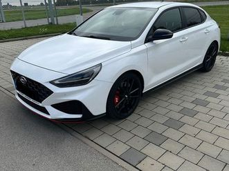 hyundai i30 fastback n 8-gang-dct, 1. hand, service neu