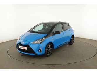 toyota yaris 1.5 hybrid cyan edition