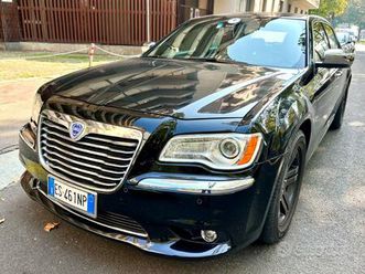 auto veramente bella