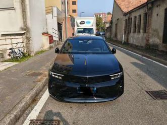 1.6 phev gs line s&s 180cv at8