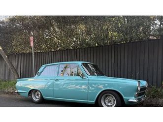 1965 ford cortina vert manuel, 5 vitesses conduite à droi...