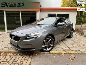 volvo v40 - 1.5 t3 dynamic edition / automaat / trekhaak / panoramadak / stoelverwarming / achteruitri