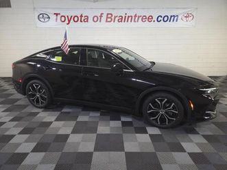 used 2024 toyota crown xle