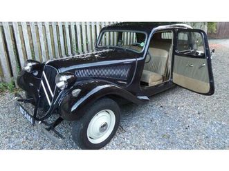 1952 citroen traction avant rouge foncé manuel, 3 vitesse...