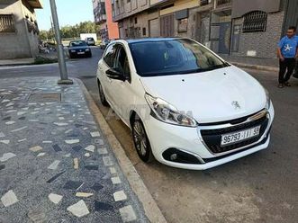 peugeot 208 wahite edtion