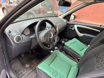 dacia logan à vendre modèle 2013