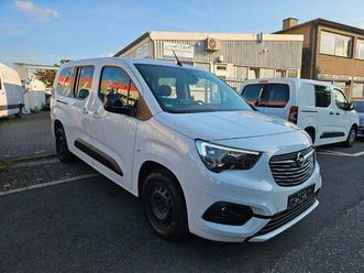 opel combo life 1,5 d 131ks xl ultimate 7-sjedala kamera 360 navi led, 2023 god.