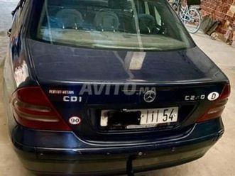 mercedes-benz 220 diesel manuelle 2001 à guercif