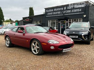 jaguar xkr 2000