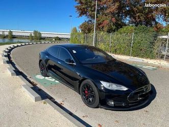 TESLA MODEL S P85 tesla-model-s-p85-charge-gratuite-autopilot-mcu2