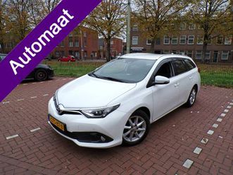 toyota auris touring sports 1.2t executive benzine automaat