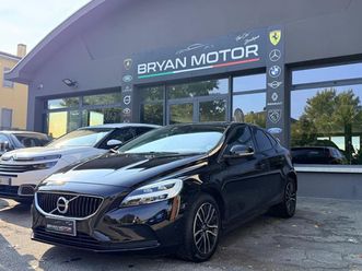 v40 (2012-2020) v40 d2 geartronic r-design kinetic