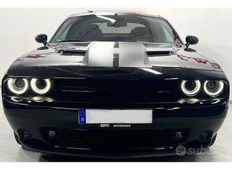dodge challenger