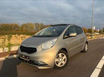 ② kia venga 1.4i 89.000 km/camera/pano/navi/garantie — kia — 2ememain