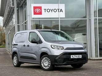 2024 toyota proace city 1.5d 100 icon van