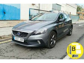 volvo v40 cross country d2 momentum