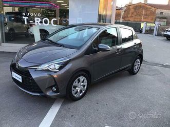 toyota yaris 1.0 72 cv 5 porte active