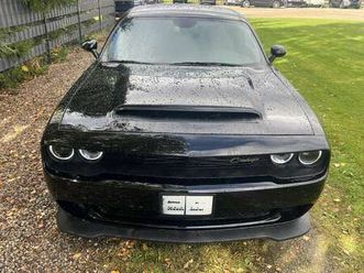 dodge challenger srt scat pack 1320