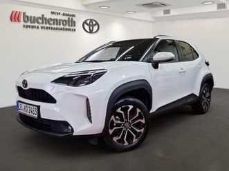 toyota yaris cross hybrid fwd teamplayer + winterpaket