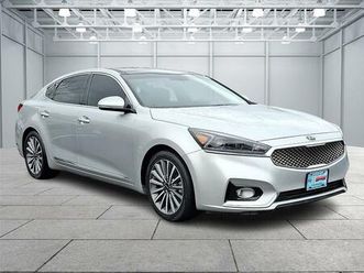 used 2017 kia cadenza premium