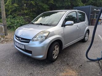 subaru justy 1,0, 2010 god.