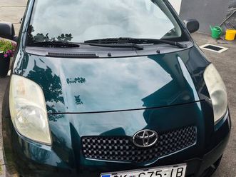 toyota yaris 1,0 vvt-i pouzdan, servisiran, mala kilometraza, 2006 god.