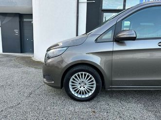 mercedes-benz v 200 kompact 8p. auto navi pdc full